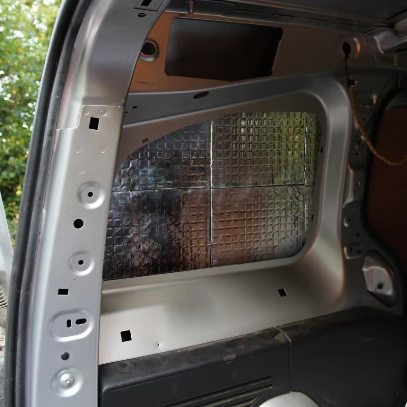 10 個カーサウンドマット断熱デッドニングマットプルーフィン - Sound Dampening Foam のレビューと価格